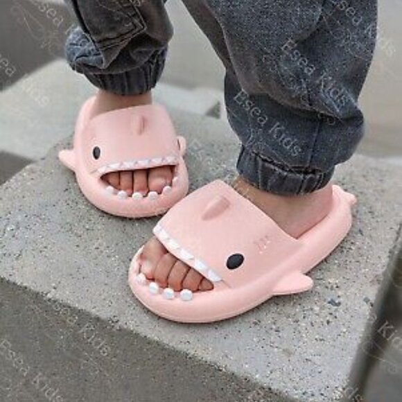 Sharkas Women's Baby Pink Cute Rubber Slip-On Casual Shark Slides Size 6 - Picture 1 of 7